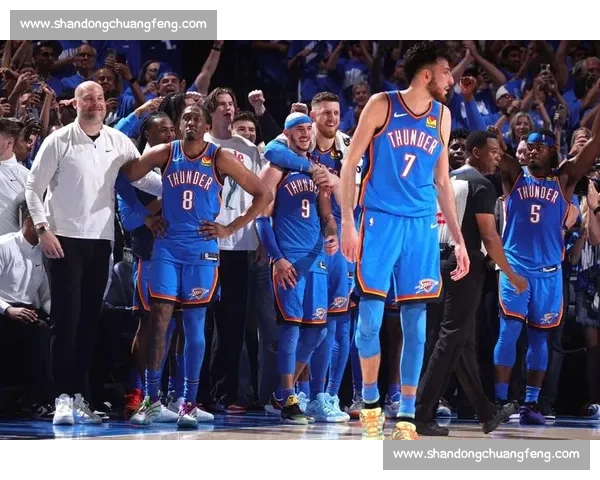 以内线碾压为核心打造攻防一体统治级制胜体系新时代球场战术新模式